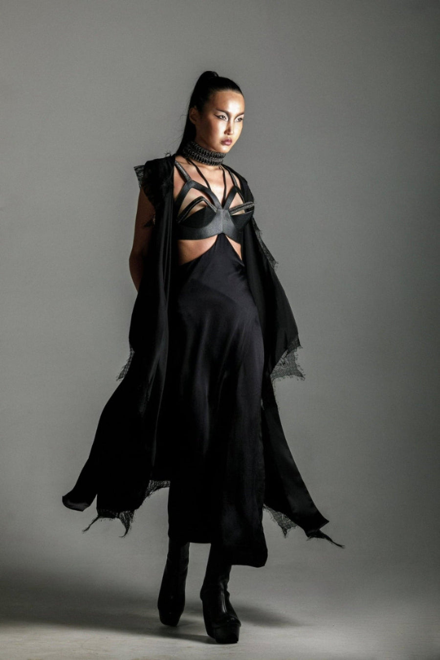 Teuta French Lace Trimmed Silk Robe