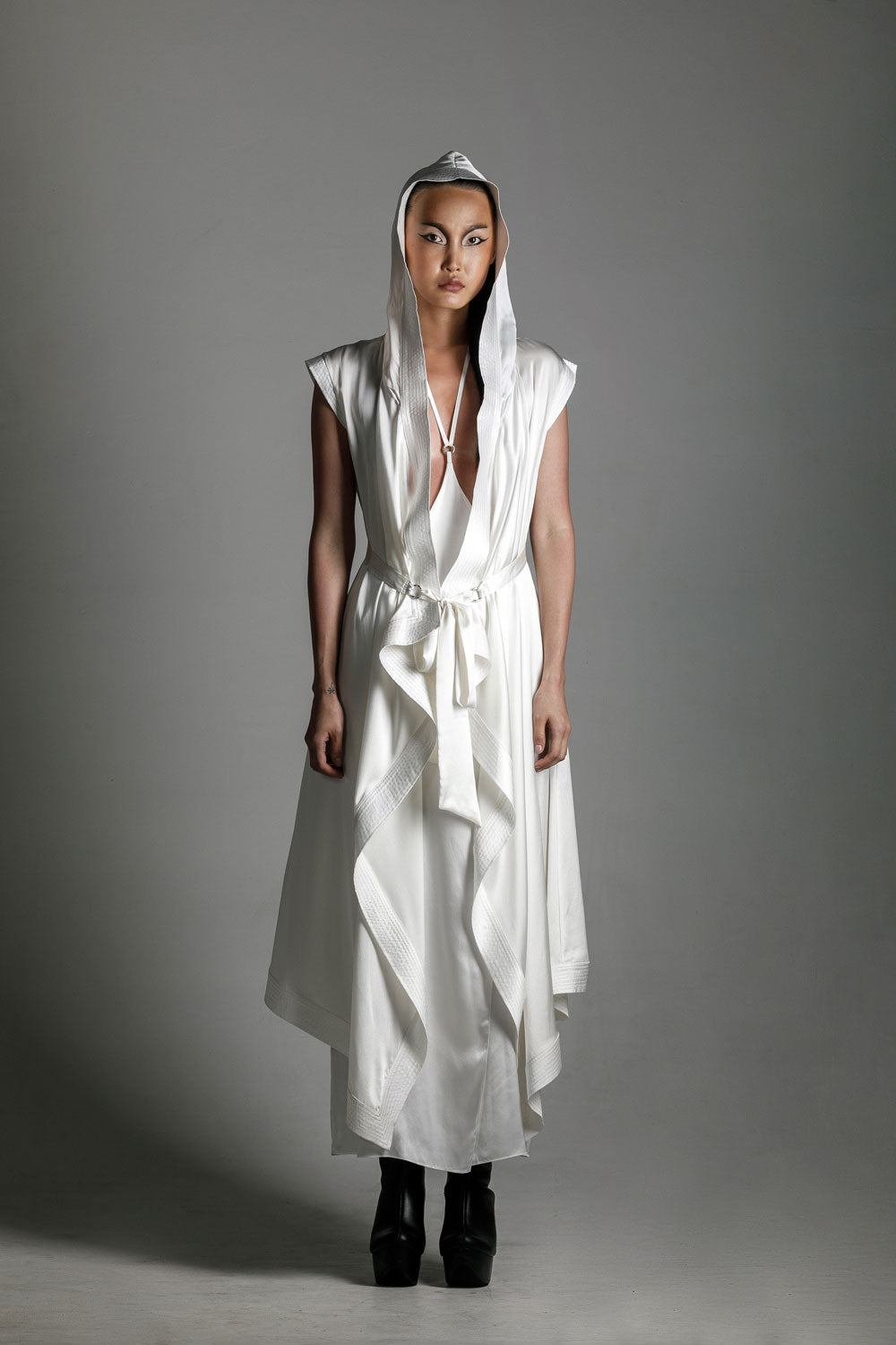 Tamoe Silk Top Stitched Hooded Robe - 3 Color Variants