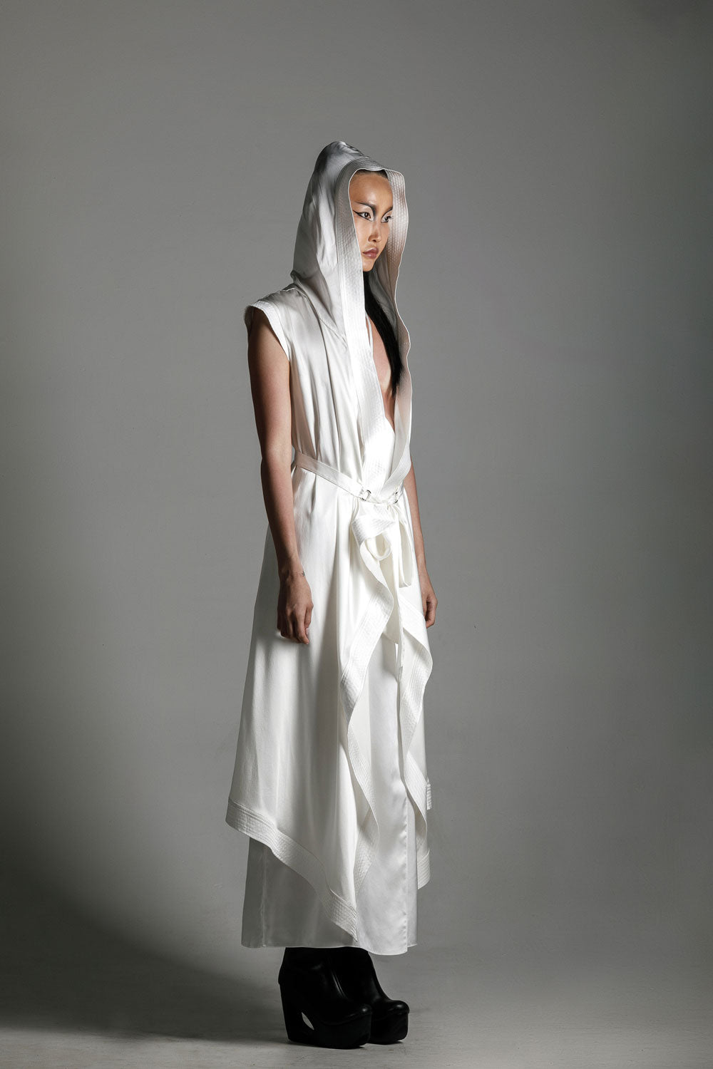 Tamoe Silk Top Stitched Hooded Robe - 3 Color Variants