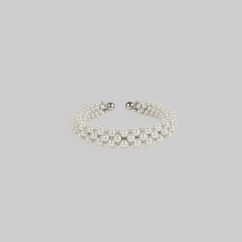 Artemisia Orbit Supple Cuff in Pearl