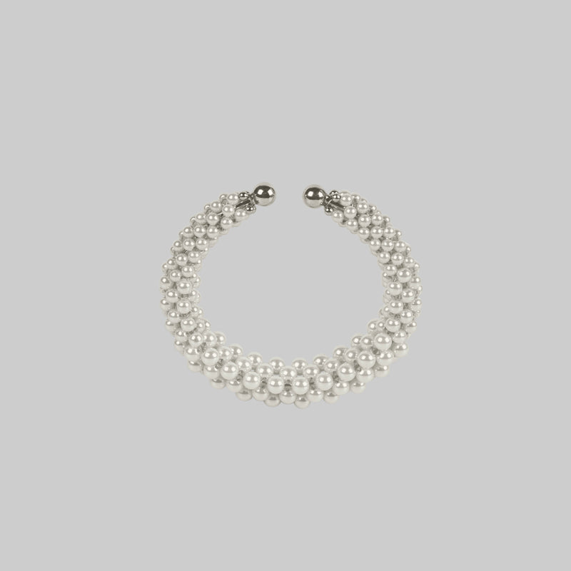 Artemisia Orbit Supple Cuff in Pearl