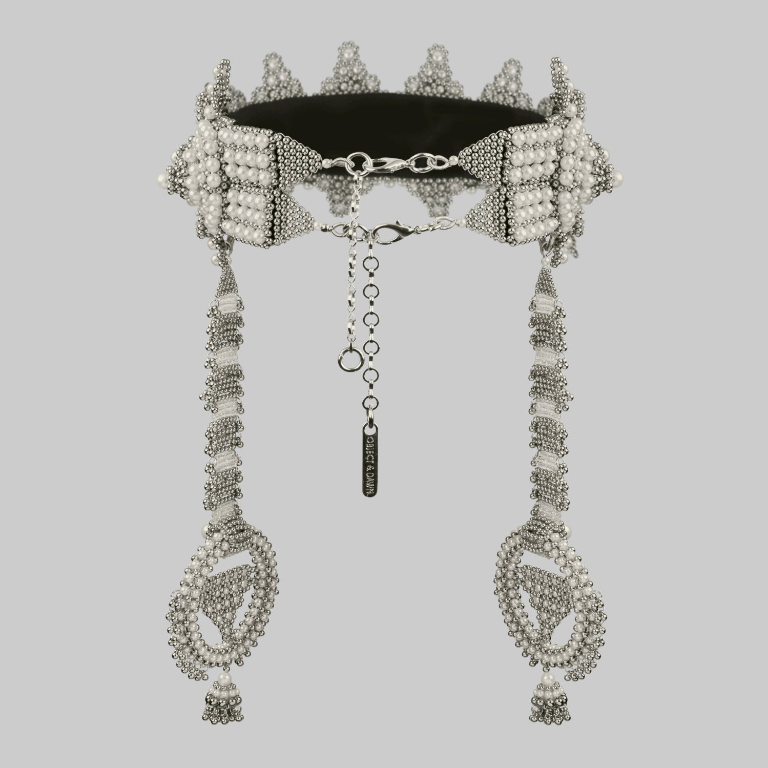 Pearl Eingana Crown with Anouk Medallions
