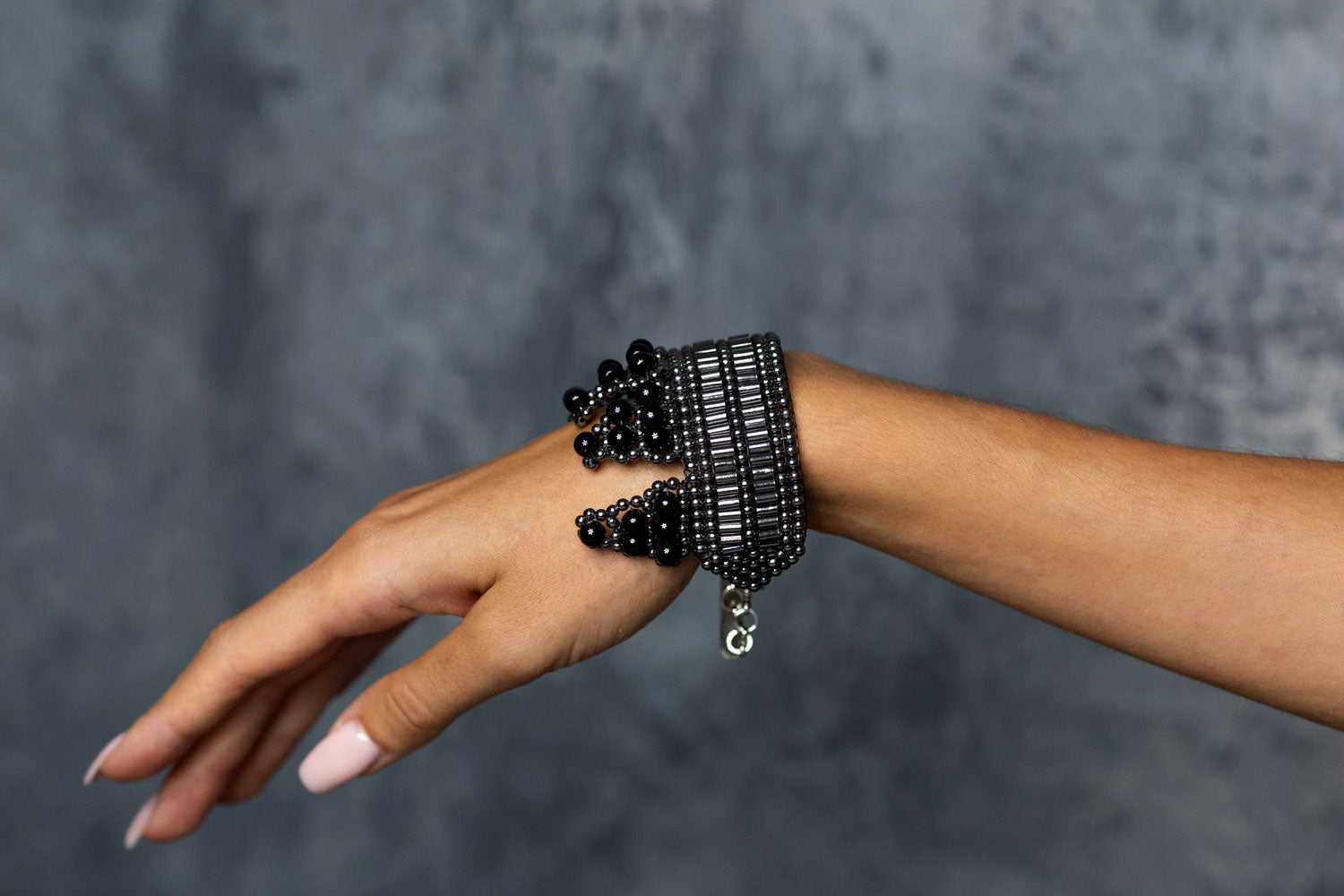 Elohim Polygon Cuff in Jet Black