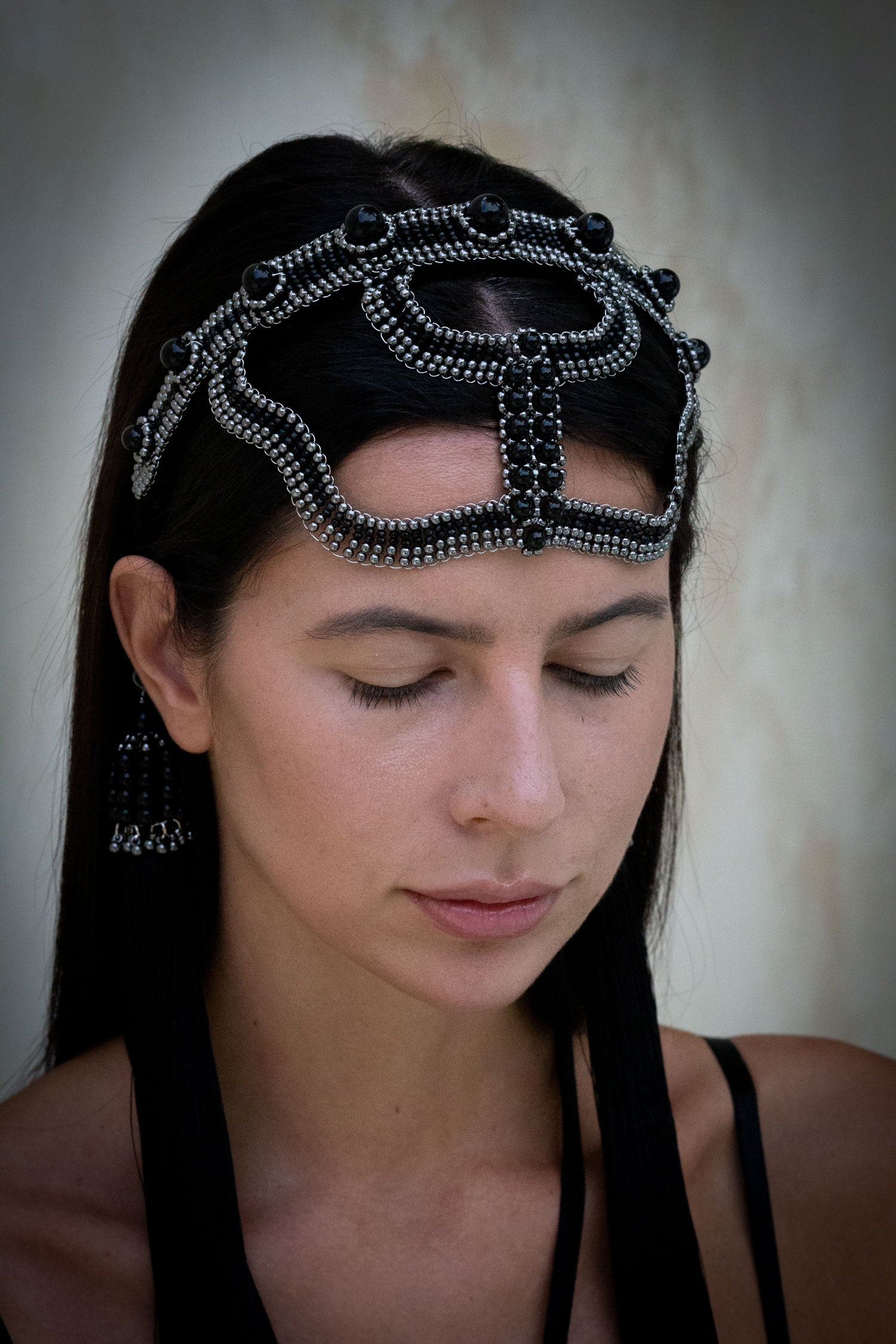 Khutulun Head Band in Jet Black