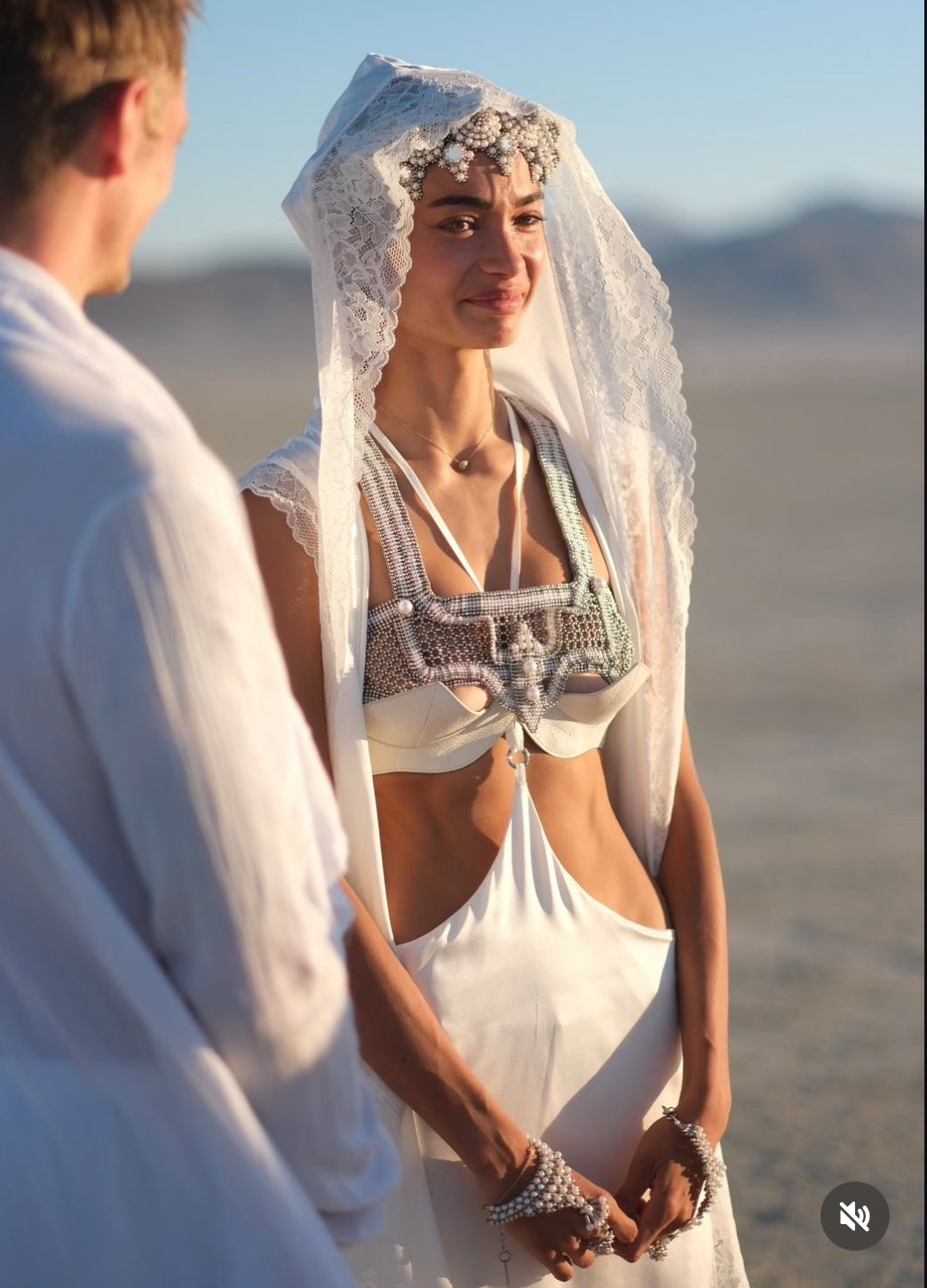 Eingana Modular Crown in Pearl