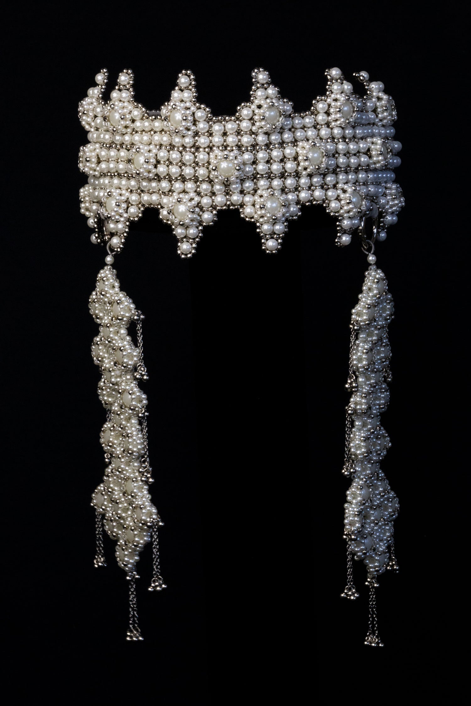 Sappho Crown in Pearl with Reversible Clusters