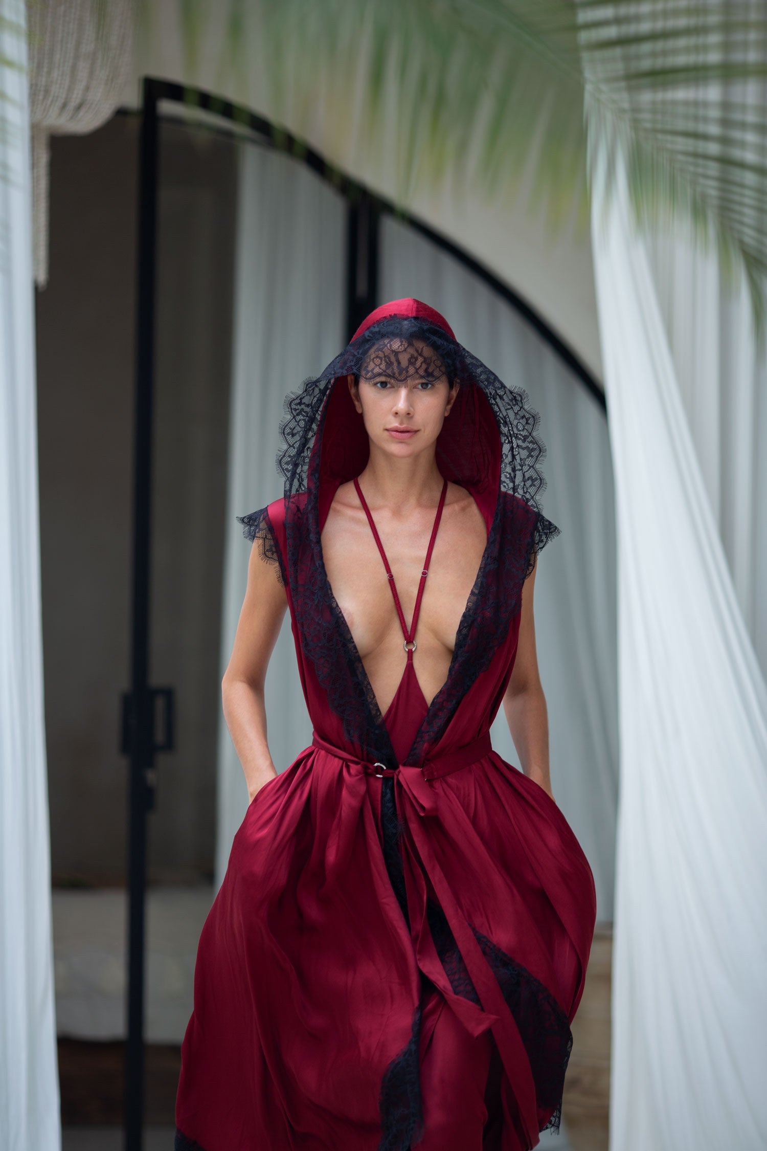 Teuta Lace Trimmed Sleeveles Robe - Burgundy/ Black