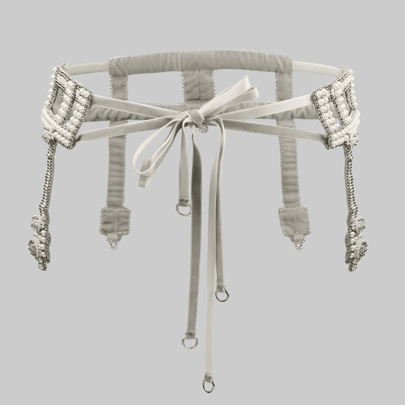 Pearl Teuta Modular Belt with 4 Removable Bows