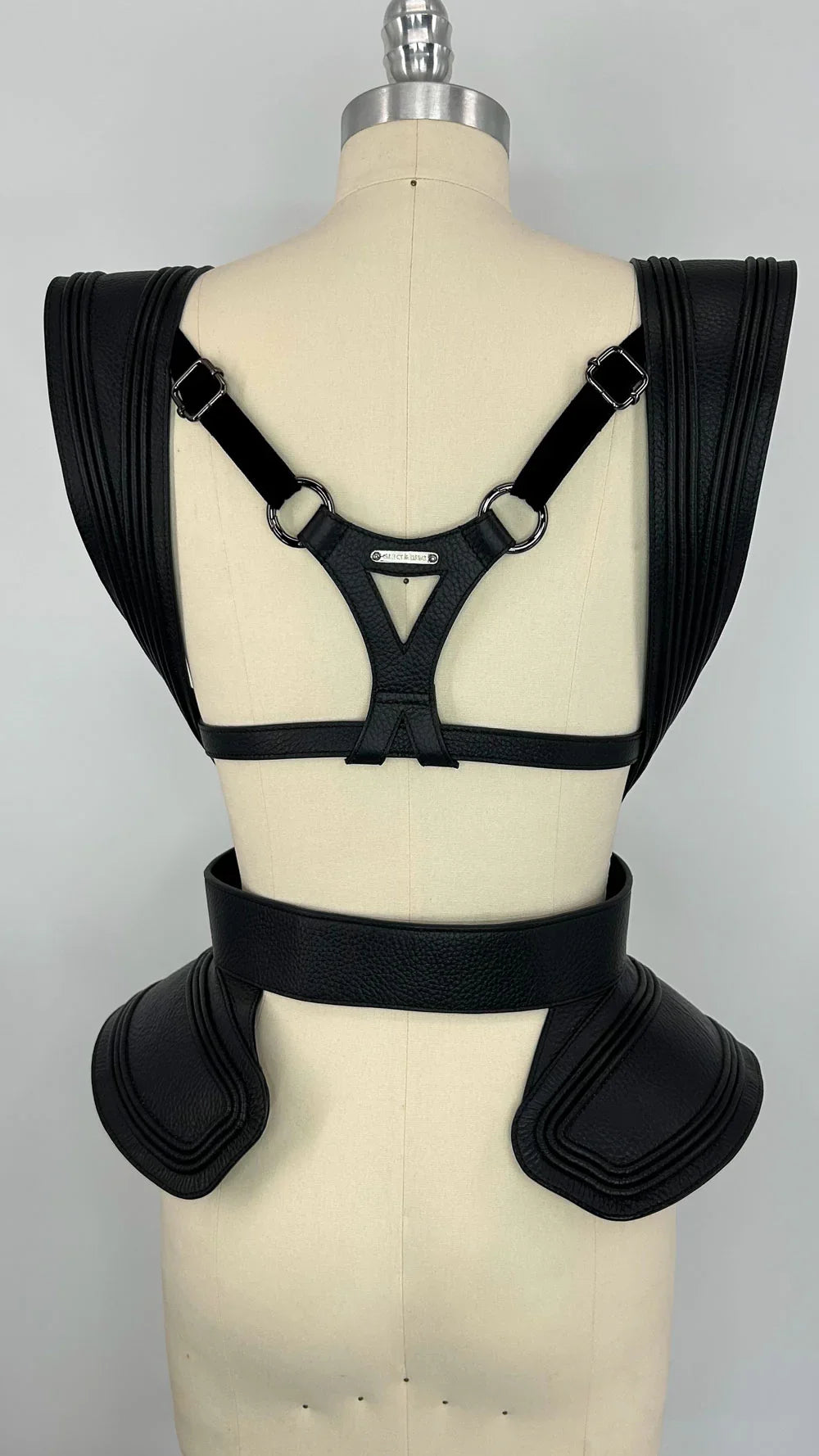 mannequin with premium leather tamoe 3d leather bodice in black by object and dawn back view