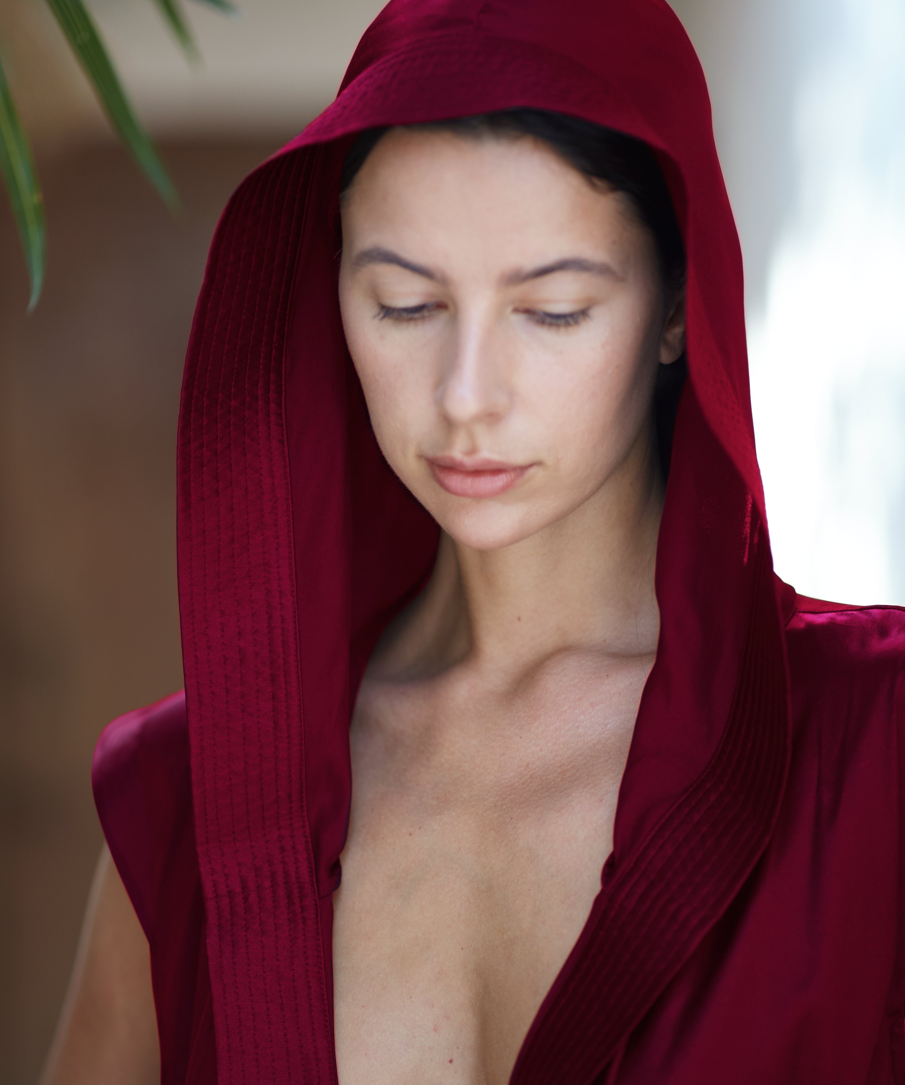 Tamoe_Top_Stitched_Robe_by_Objec_Dawn_-_burgundy_-_hood.jpg
