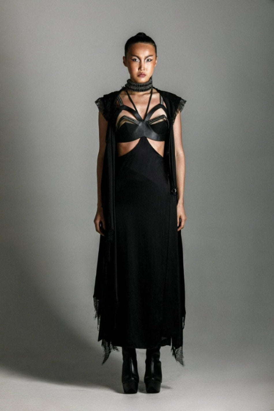 Teuta French Lace Trimmed Silk Robe
