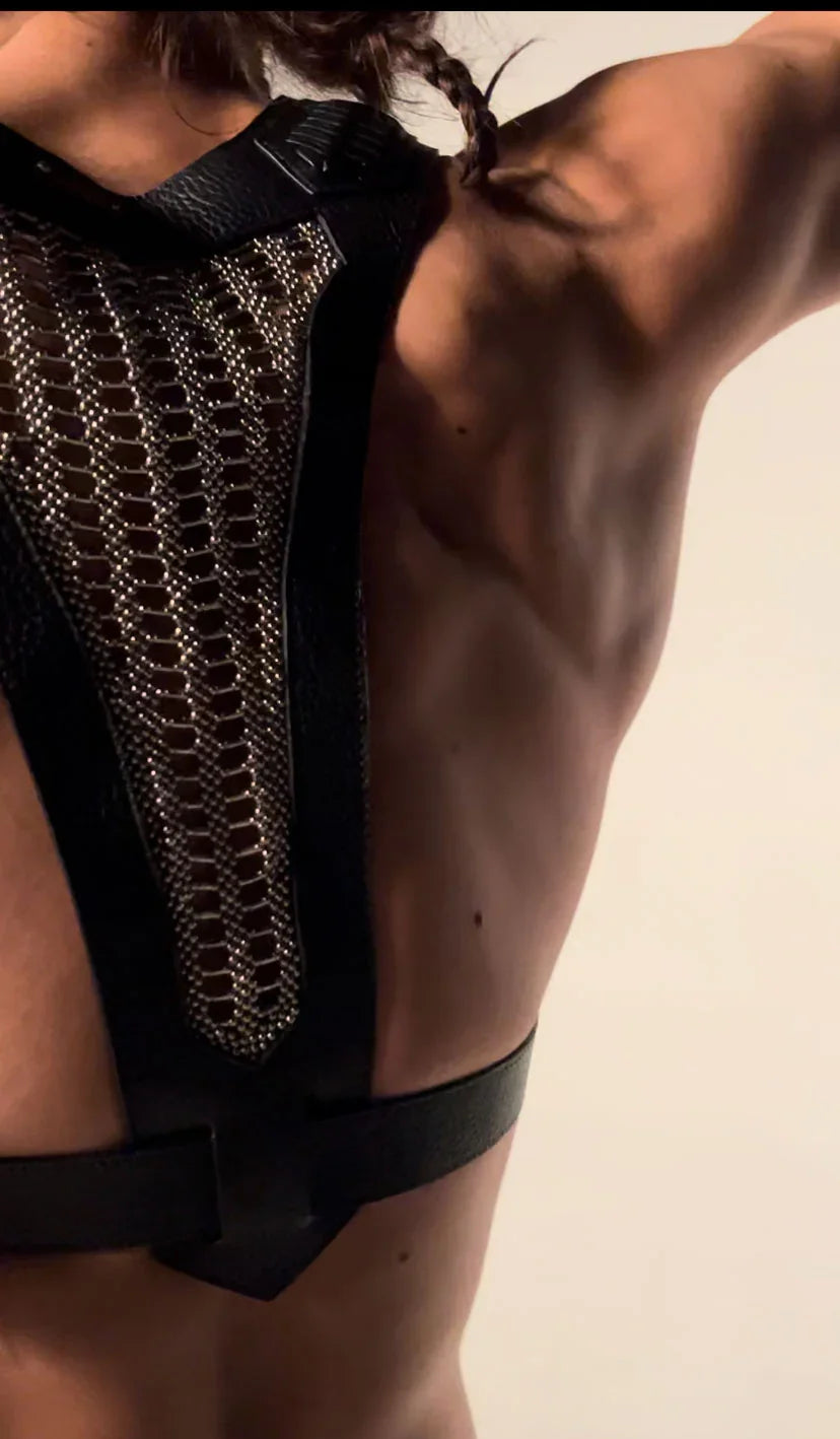 Yasuke Men Harness by Object&Dawn wear by Men in CloseUp look