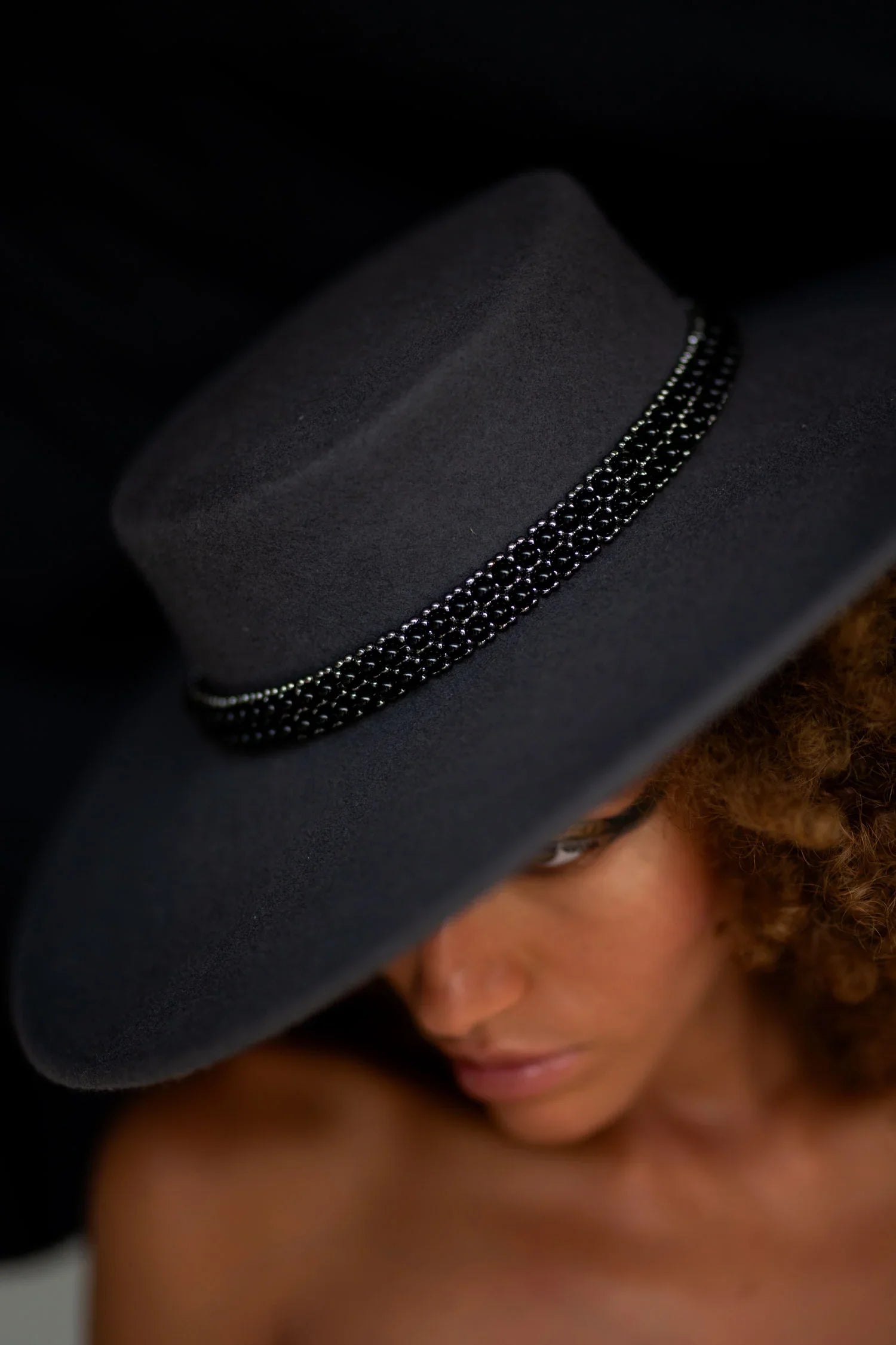 beaded modular hat band jet black as hat accecories 
