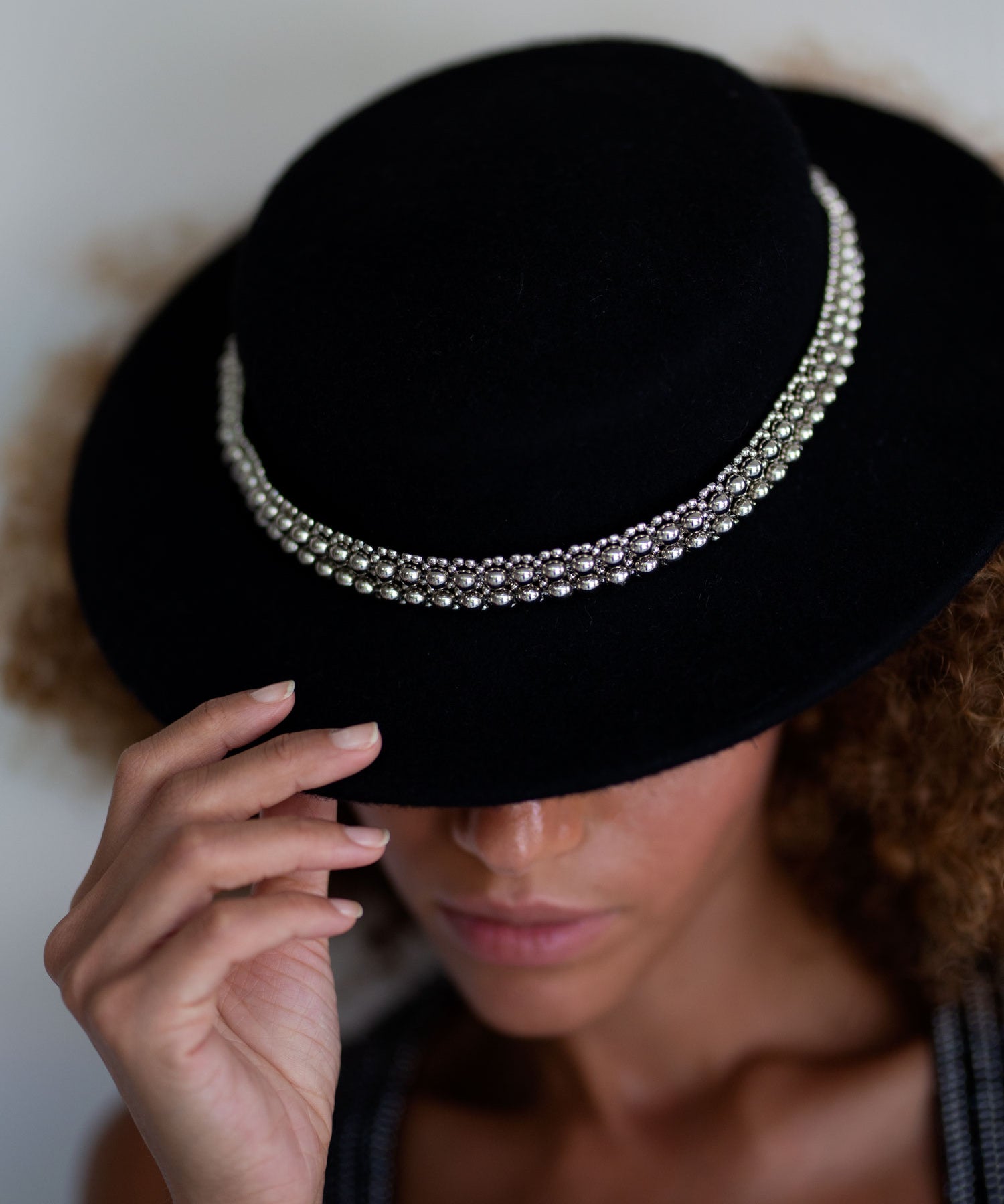 modular-hat-band---silver-OBJECT-_-DAWN_58ceb57b-f96e-4b4b-910b-5f8685a6ad13.jpg