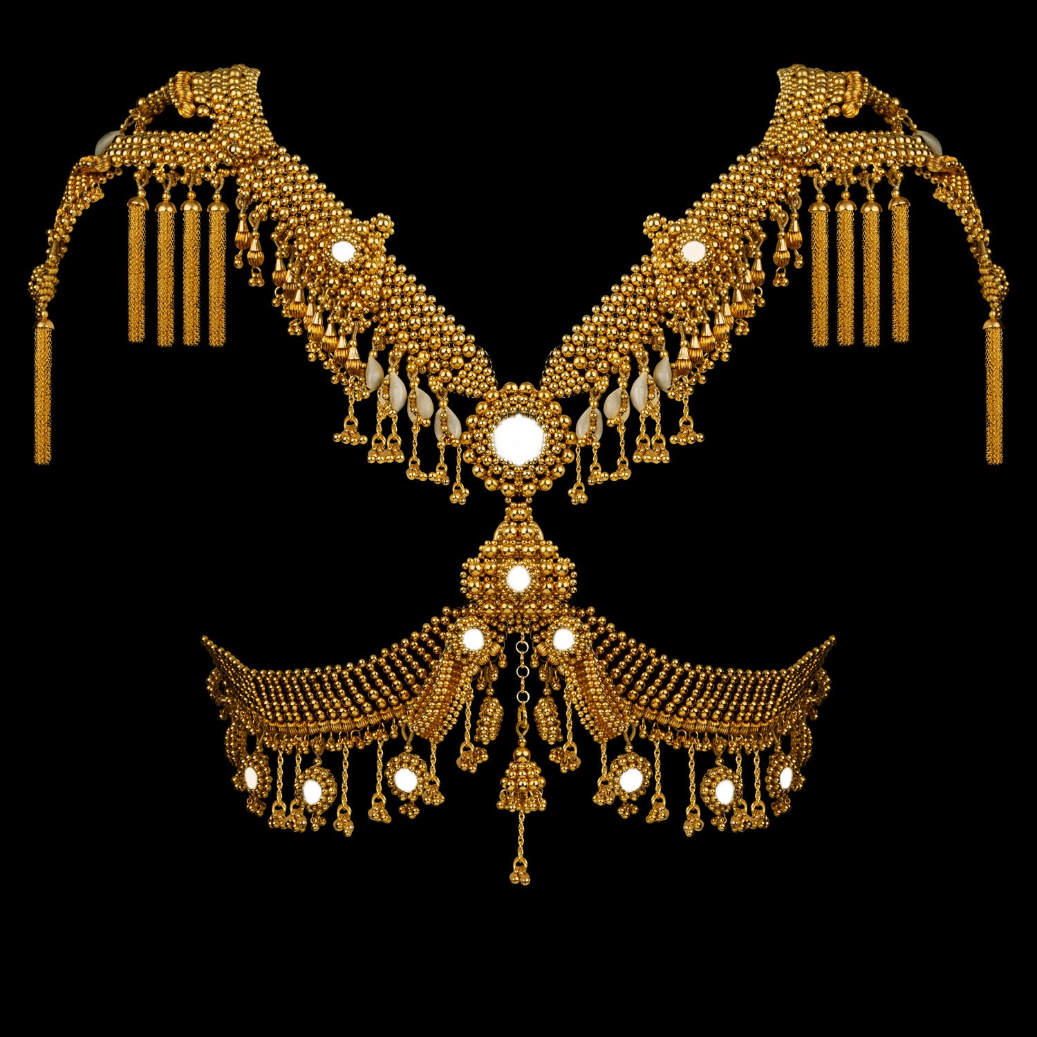 HERA-HARNESS-GOLD---front-closeup.jpg
